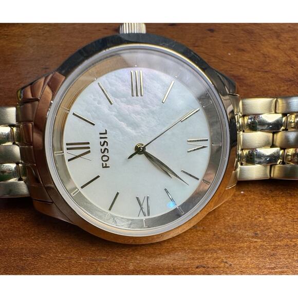 Fossil Woman's Gold-Tone BQ1757 Watch Mother of Pearl Dial Stainless Steel Roman - Picture 10 of 16